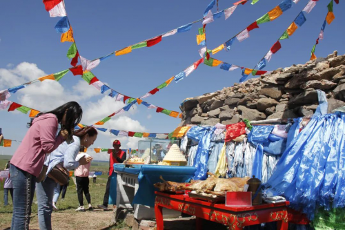 敖包祭祀文化节圆满收官！